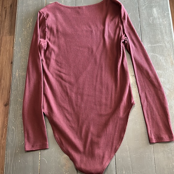 Burgundy ribbed body suit - Picture 6 of 8